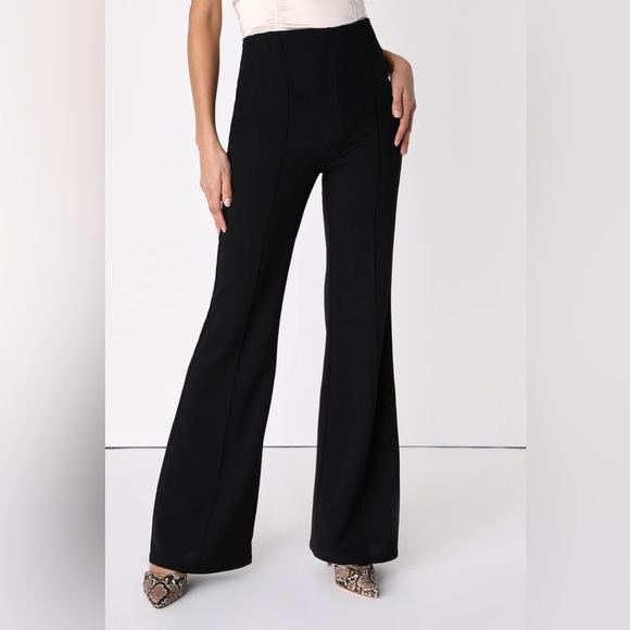 Lulu’s | Make it Effortless Black High Rise Flare Pants - Picture 4 of 4
